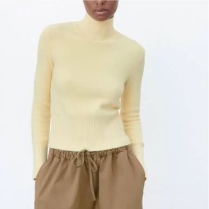 ZARA SOFT FEEL KNIT SWEATER NWT